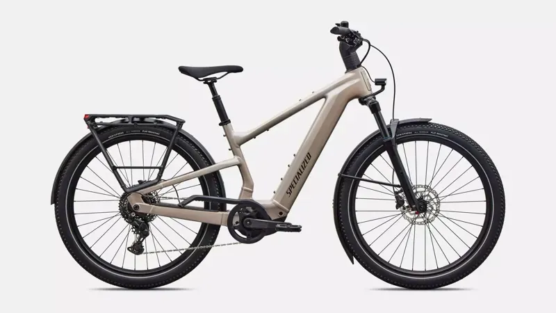 Specialized Turbo Vado 3 EVO 4.0 E-Hybrid Bike in Sandstone/Smoke